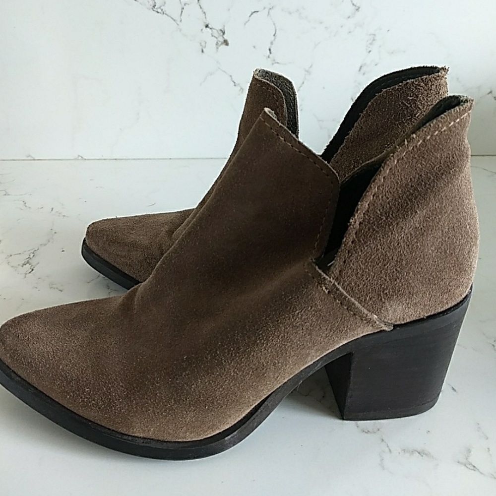 Steve Madden booties